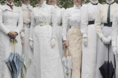 Saro_Hvita_Damer1899-400x516